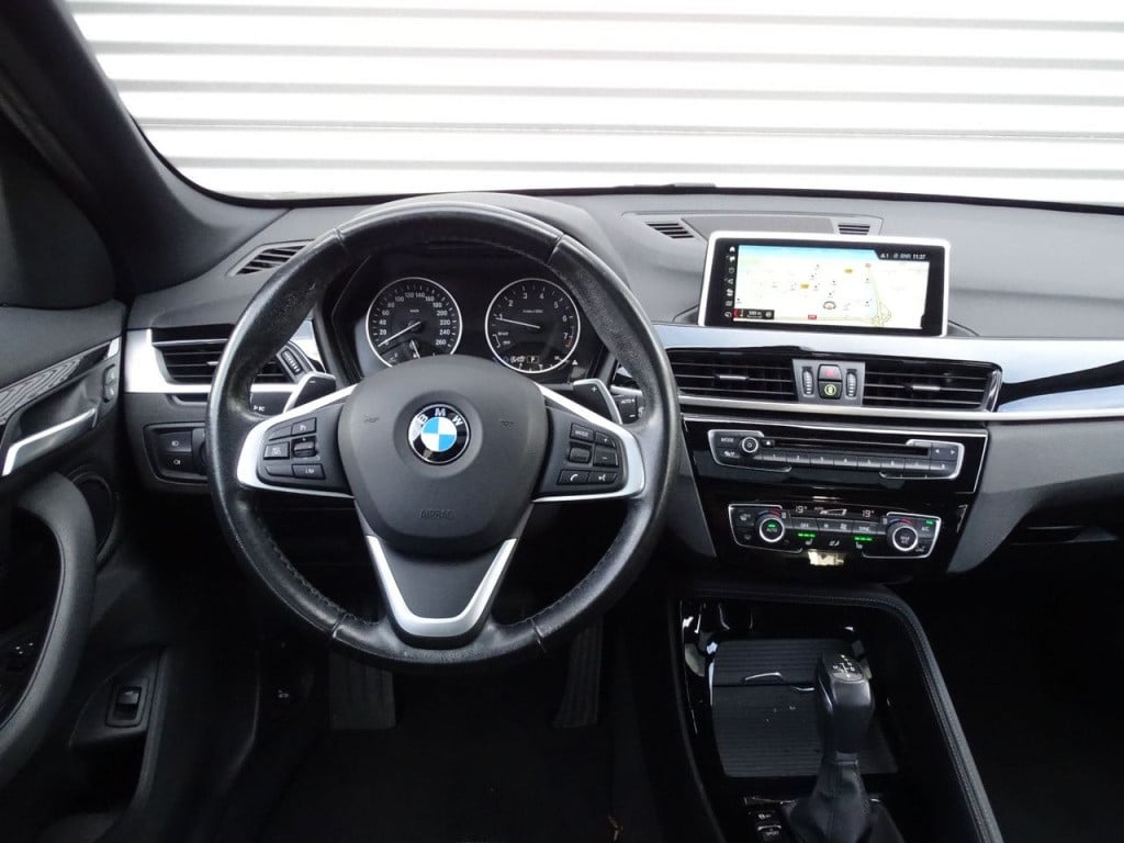 BMW X1 xdrive20i high executive