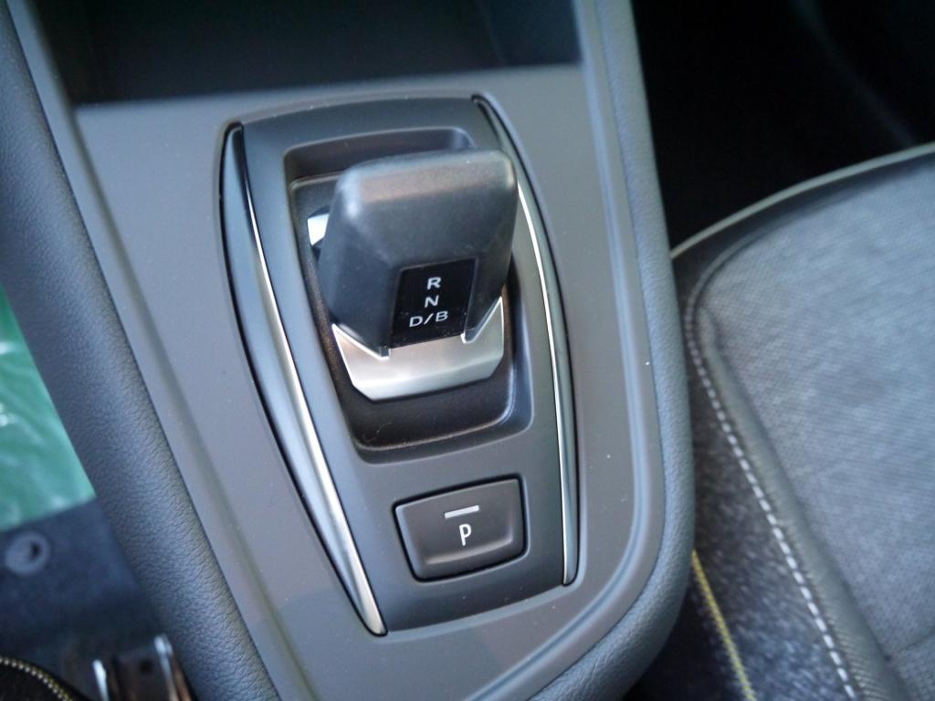 Mitsubishi Grandis 1.8 hev intense+