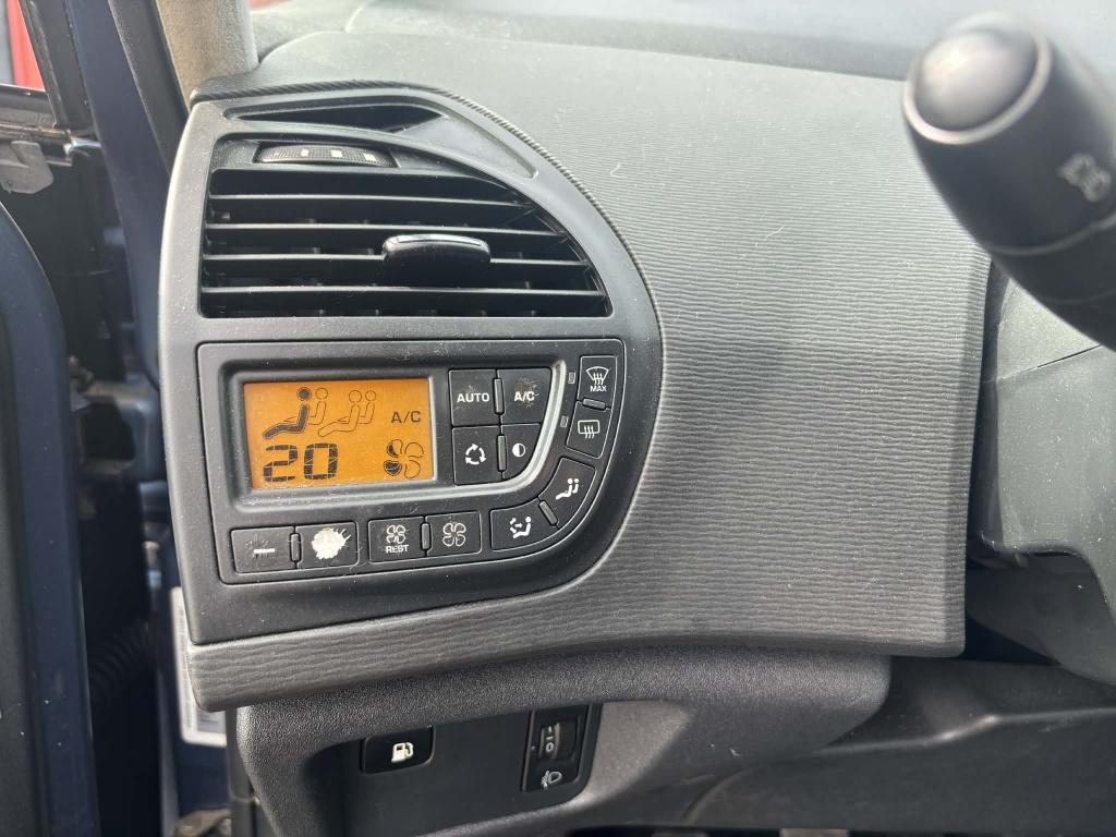 Citroen Grand C4 Picasso 1.6 vti image 7p.