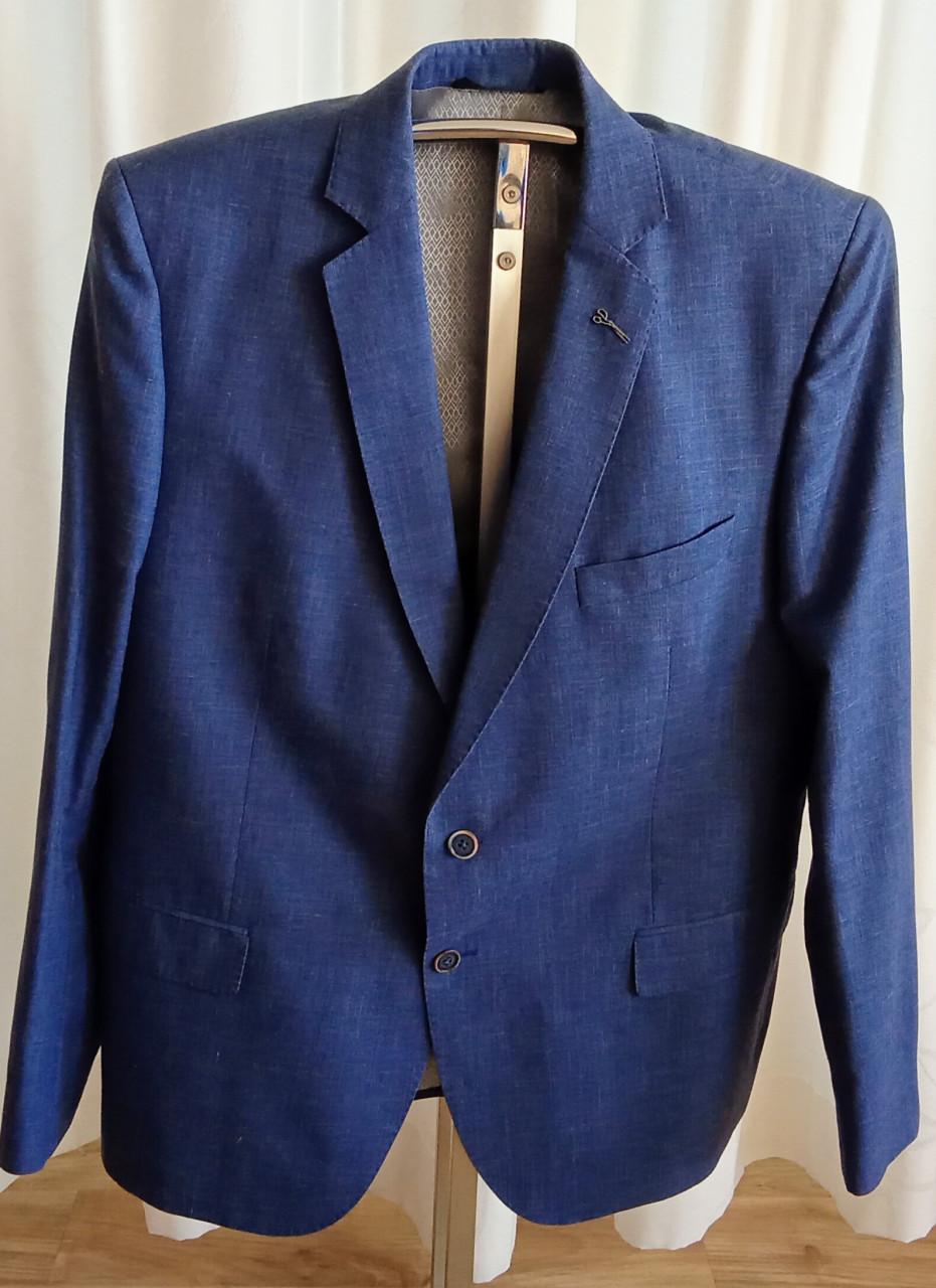 Prachtig blauw kostuum merk Forbici, maat 56