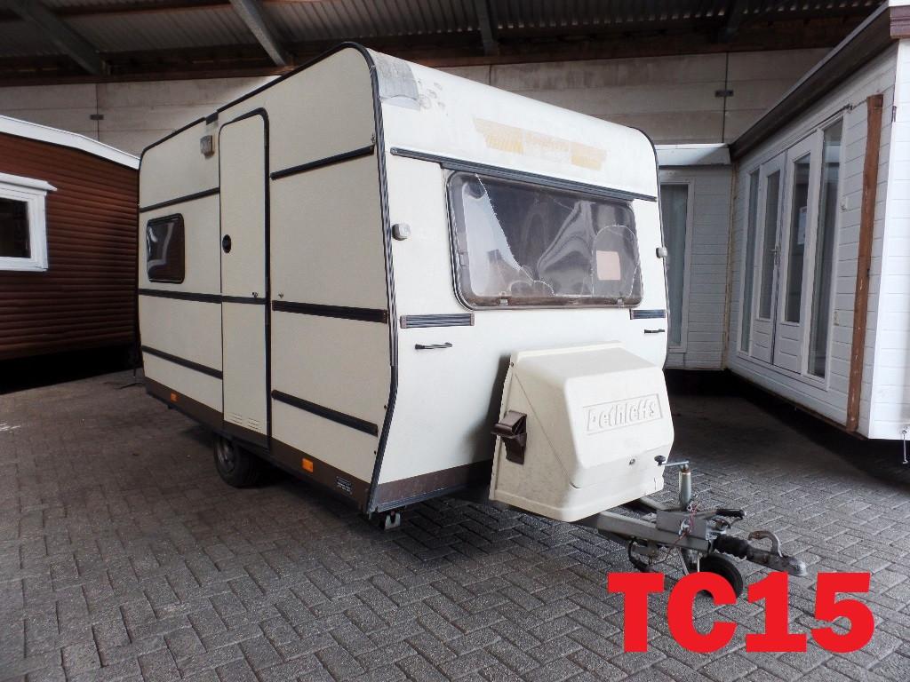 Diverse tourcaravans met en zonder geldig kentekenbewijs te koop