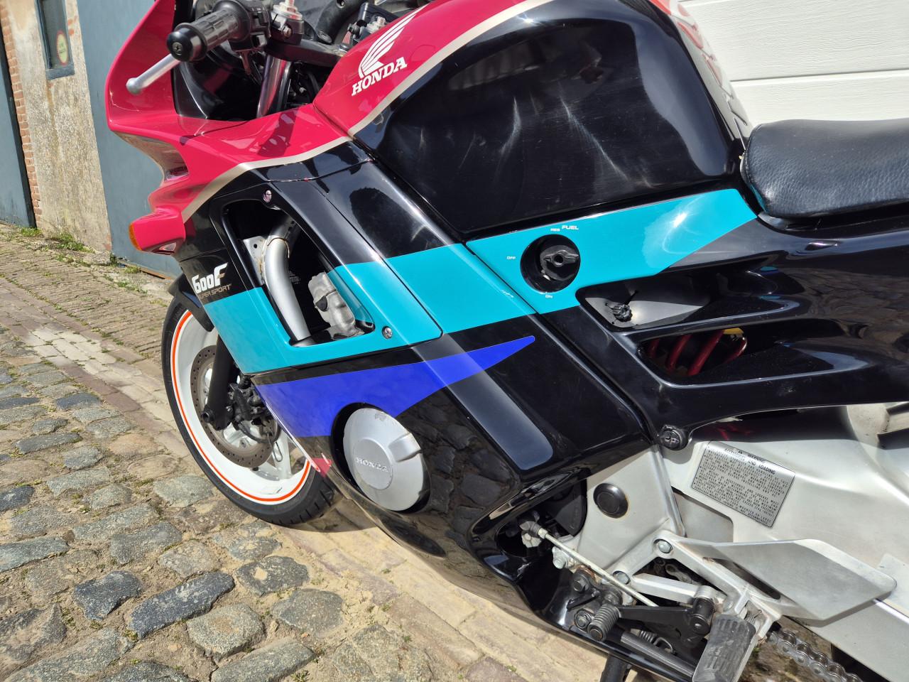 1991 Honda cbr 600 f2 (onderhoudsvrij)