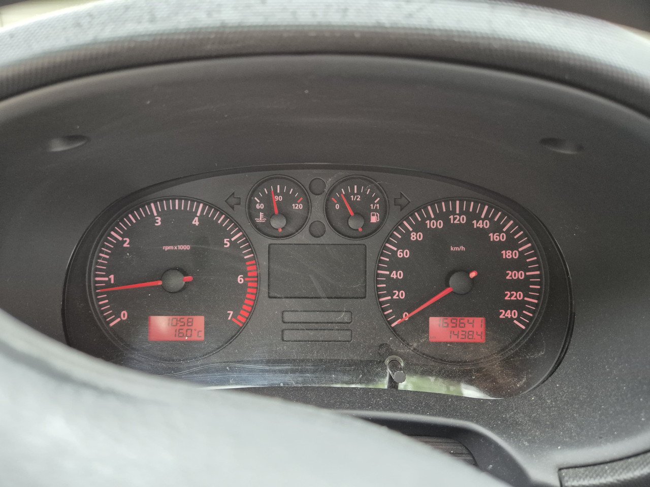 Seat Leon 1.6 uit 2002 – Airco, Bluetooth radio, Android auto