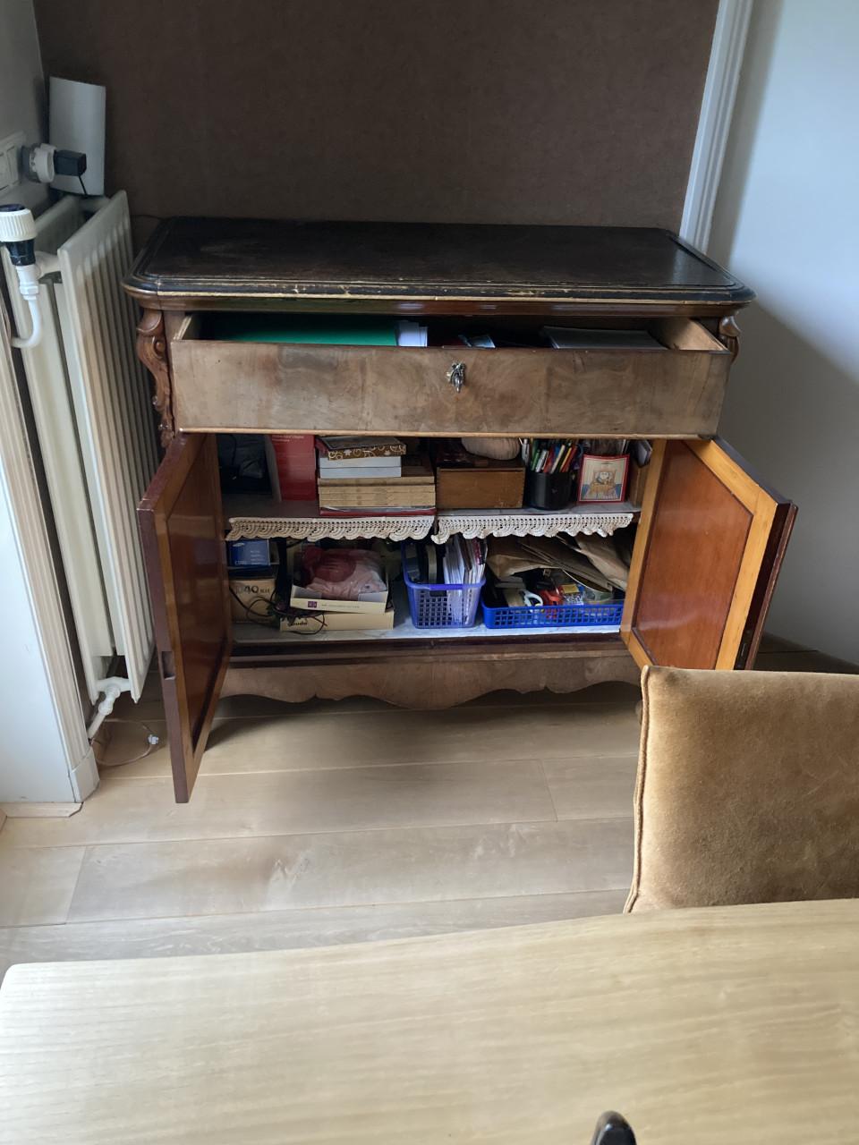 Te koop mooie jachtkast en dressoir