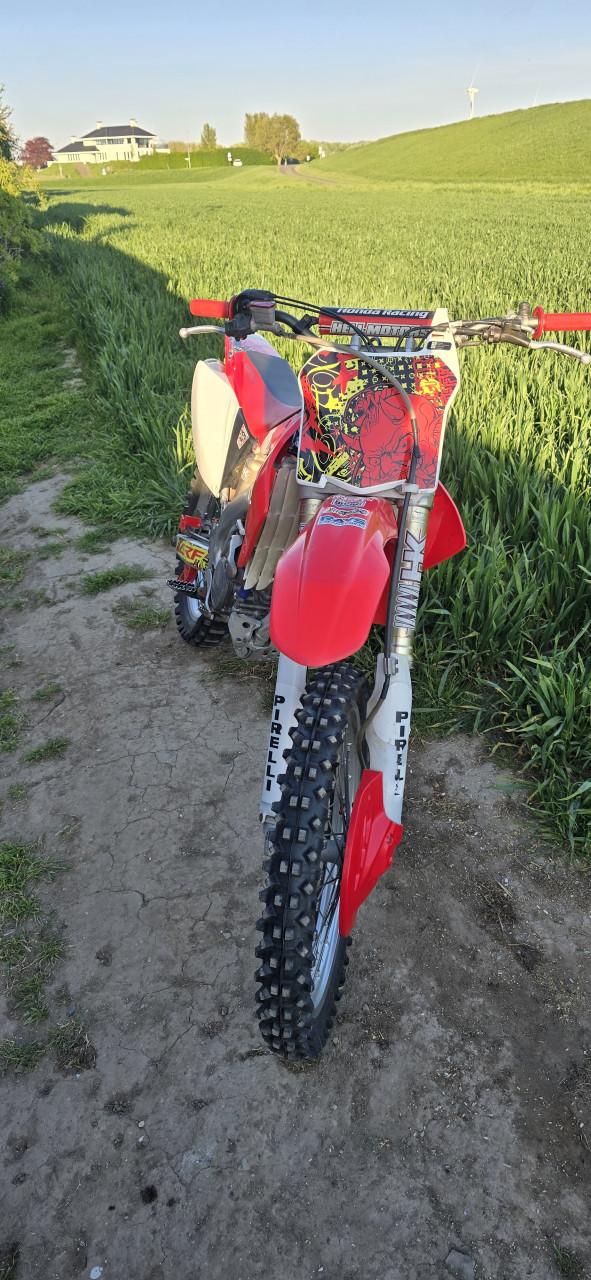 Honda cr250f  2008