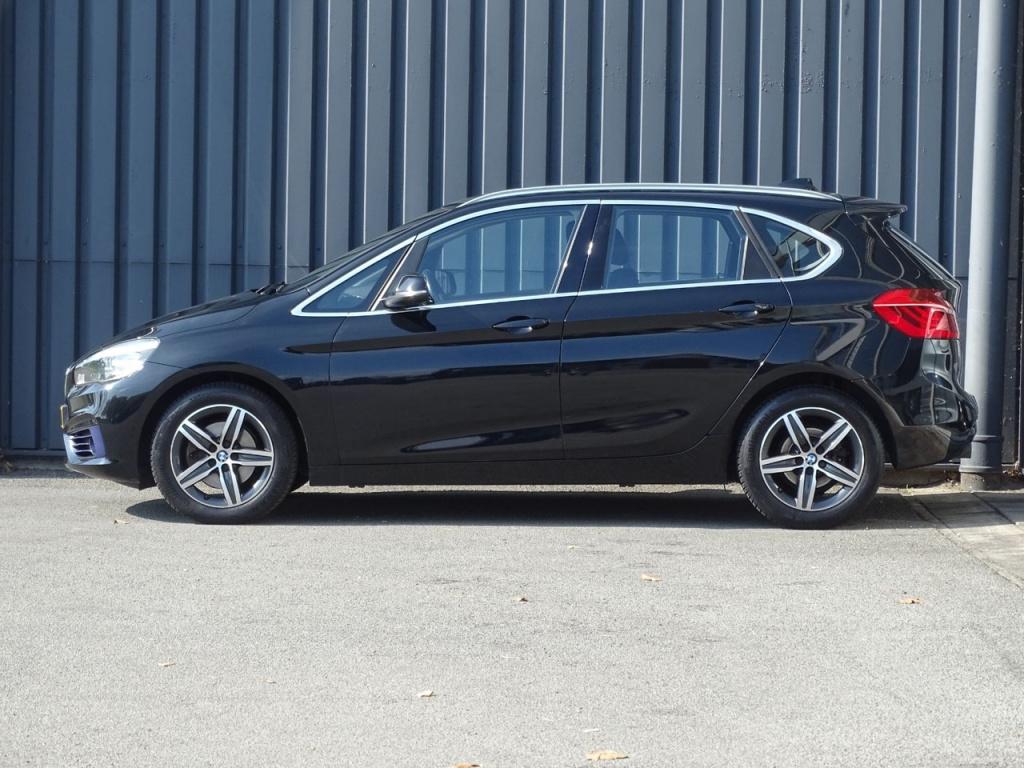 BMW 2-serie active tourer 218i executive | stoelverwarming | navi | bluetoo