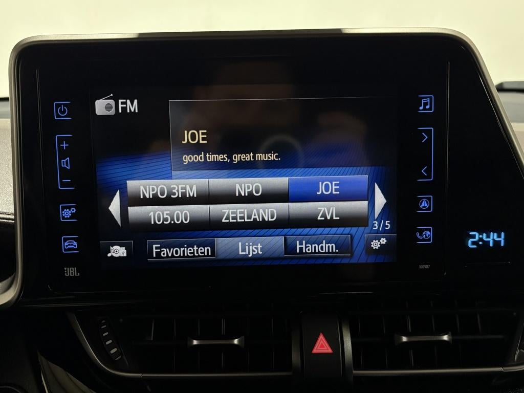 Toyota C-hr 1.8 hybrid premium