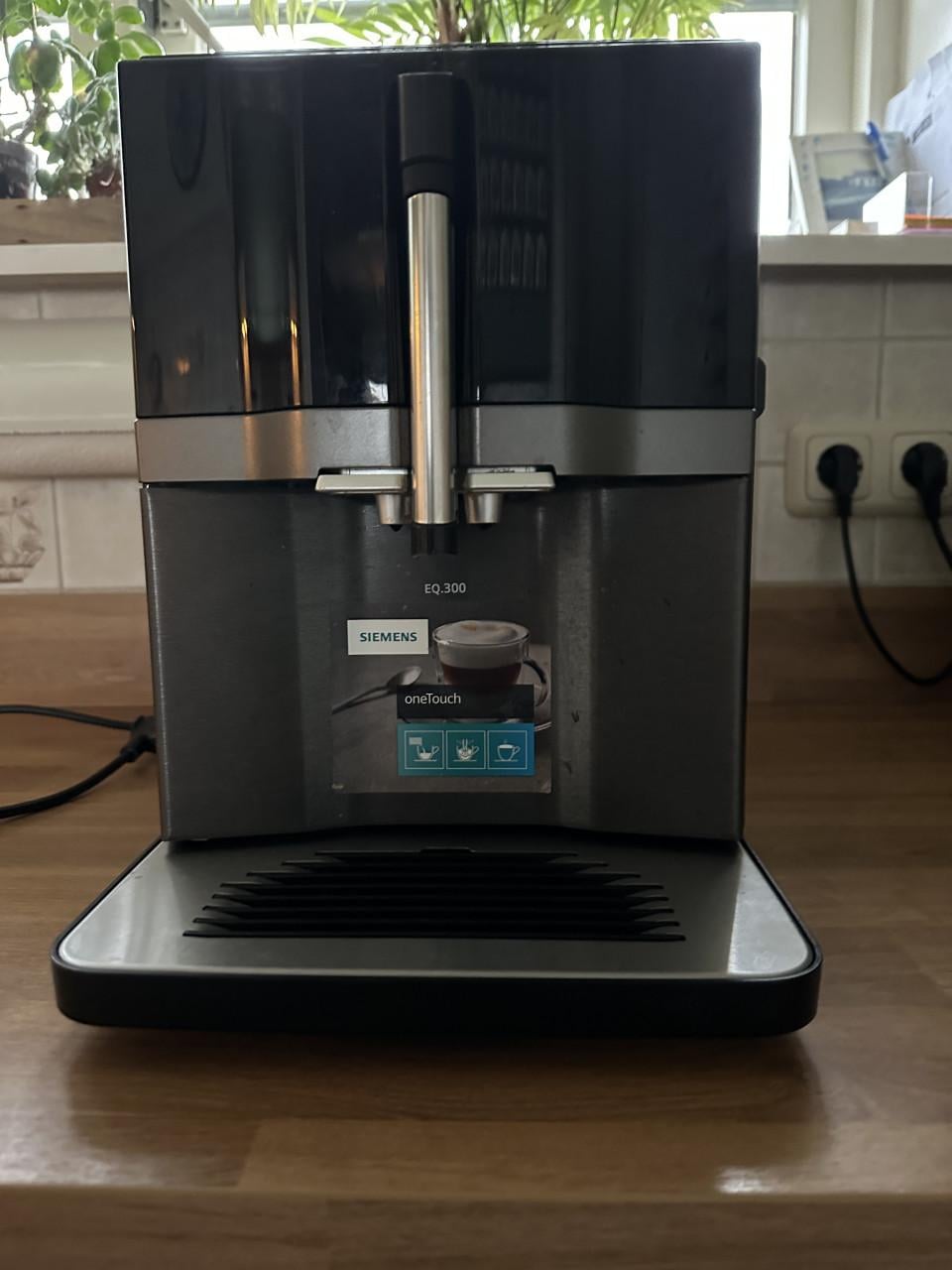 Koffie machine (Siemens). (  Gereserveerd  )
