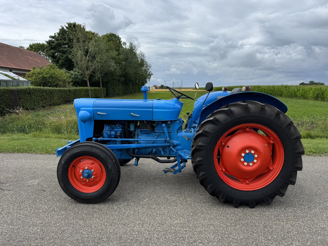 Ford super dexta