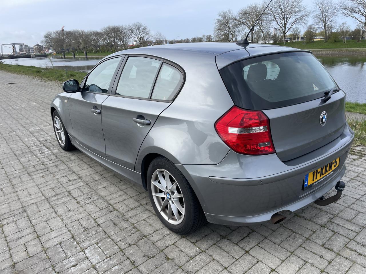 BMW 1 116i business line style