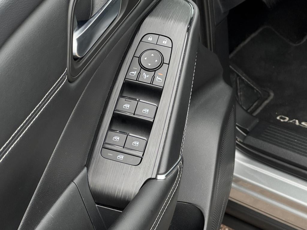 Nissan Qashqai 1.3 mhev xtronic n-connecta