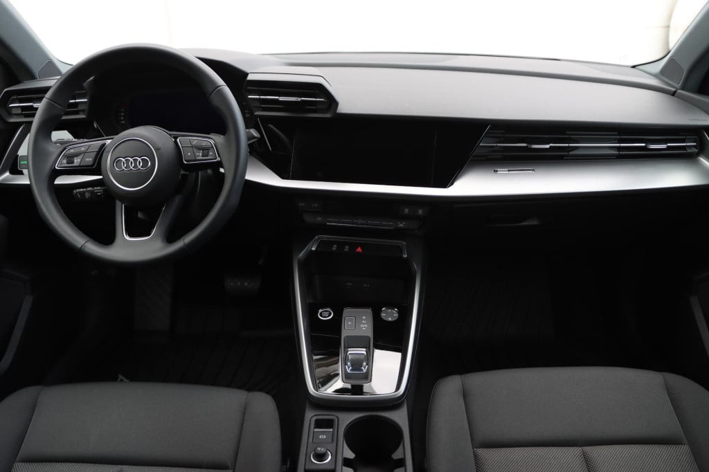 Audi A3 sportback 30 tfsi pro line