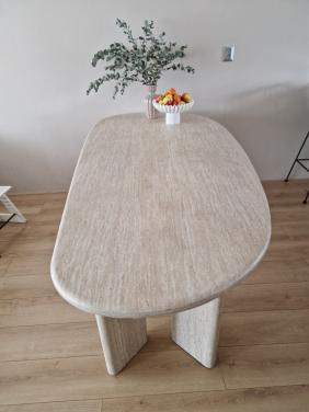 Eettafel travertin look