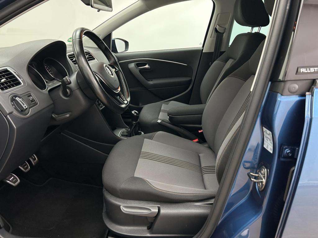 Volkswagen Polo occasion 1.0 comfortline connected series | blauw | airco |