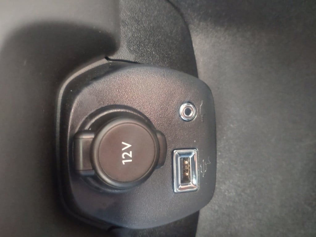Peugeot 108 1.0 e-vti blue lion