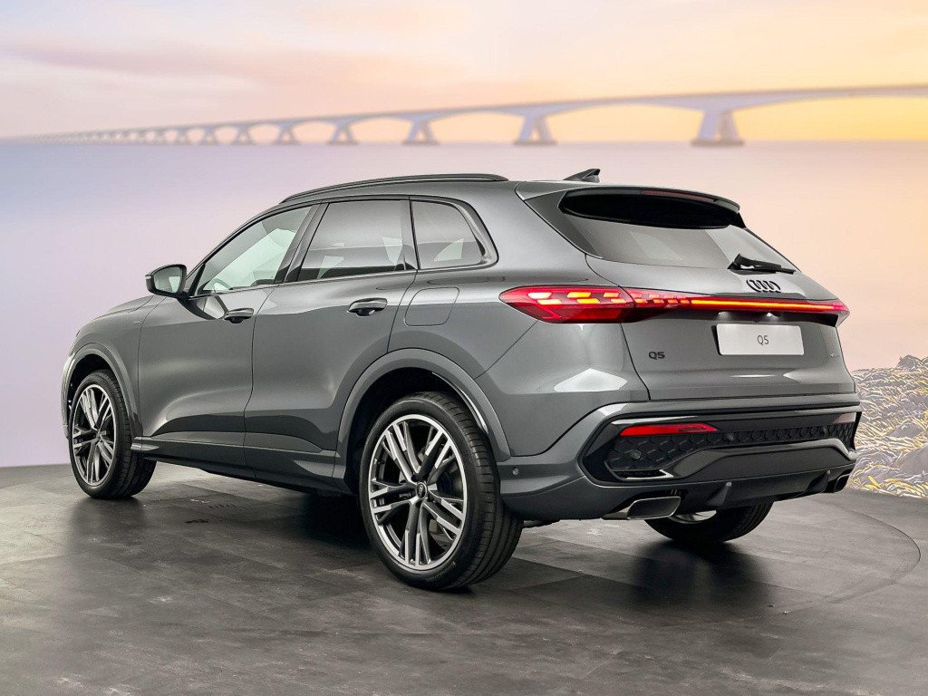 Audi Q5 s edition 2.0 tfsi e 220 kw / 299 pk suv 7 versn.