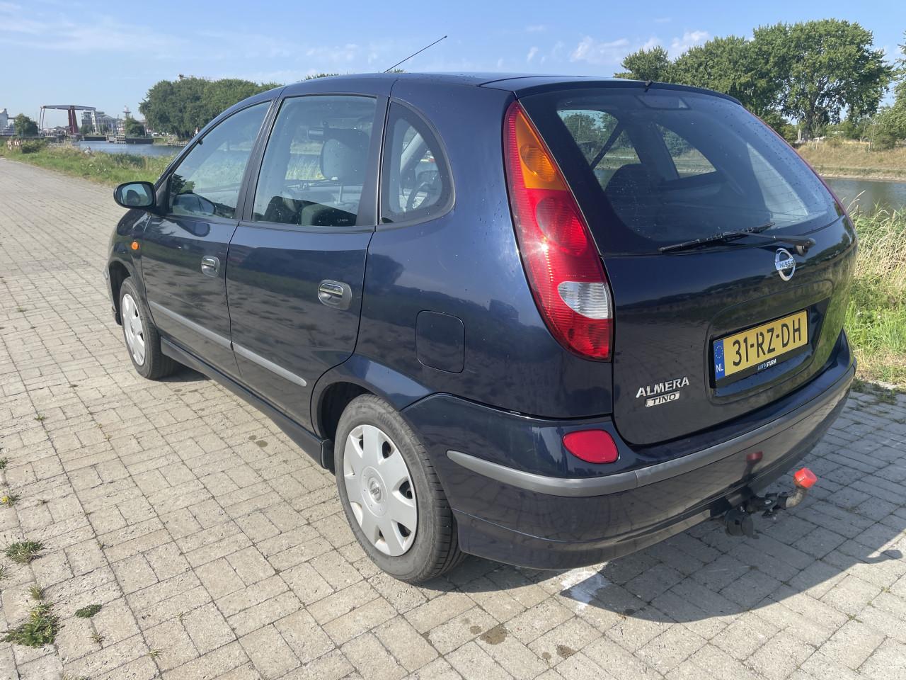 Nissan almera tino 1.8 acenta 1650euro