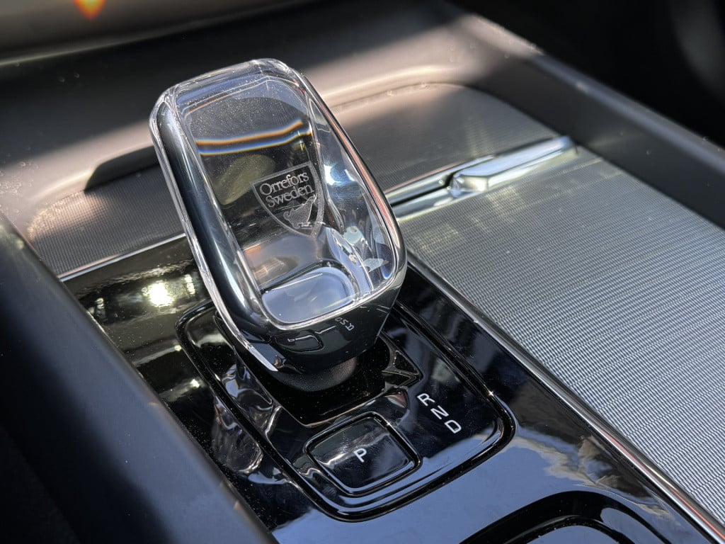Volvo XC60 2.0 t6 plug-in hybrid awd plus black edition