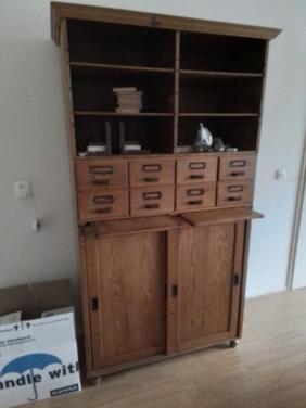 Twee grenen kasten voor €150 (Oost-Europa)