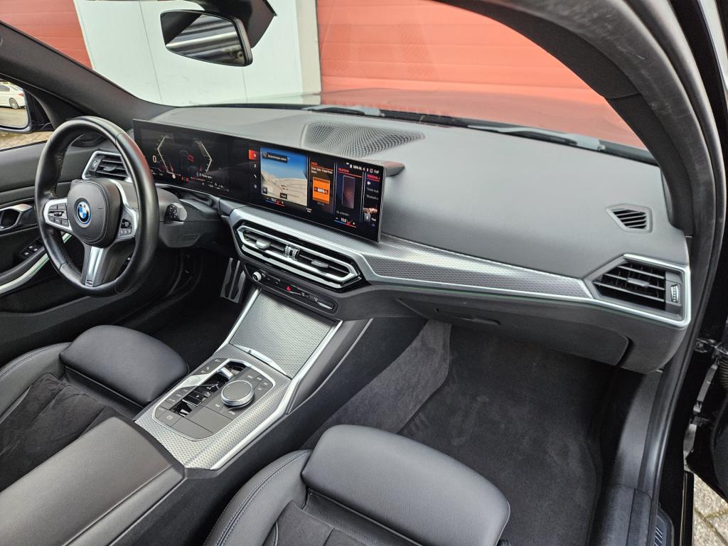 BMW 3-serie touring 330e m-sport | facelift | acc | camera | rijklaar inclu