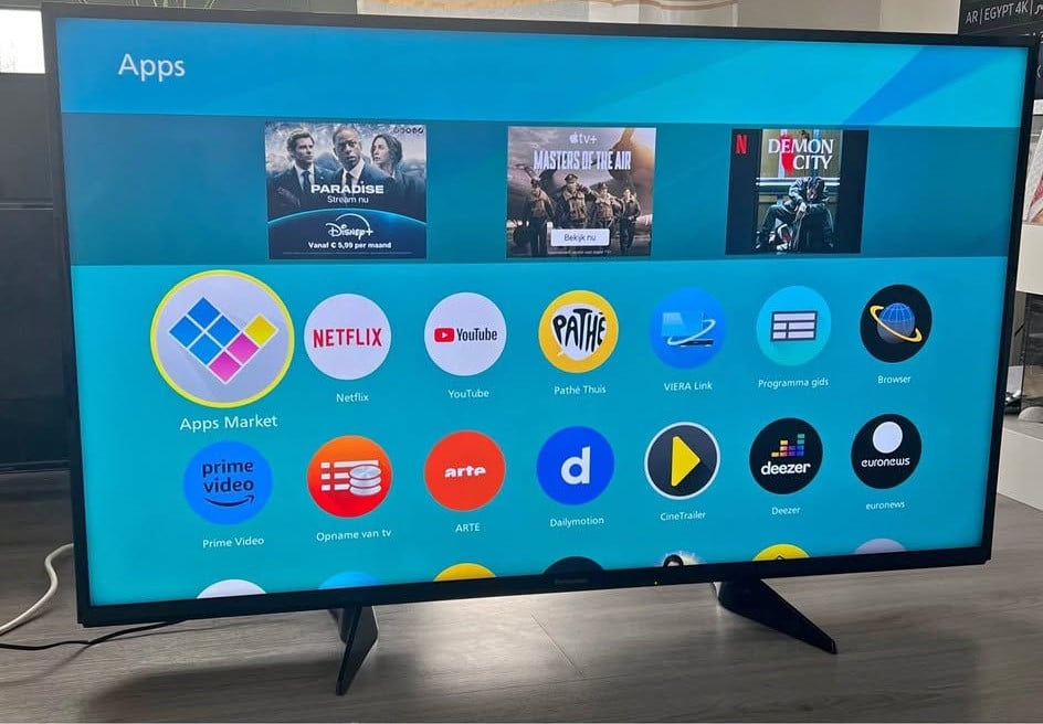 Panasonic Viera SMART ULTRA 4K UHD 49" inch-125 cm TV
