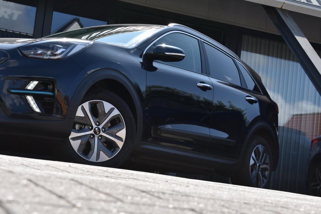 Kia E-niro dynamicplusline 64 kwh soh 99.6% | stoelverwarming | schuifdak |