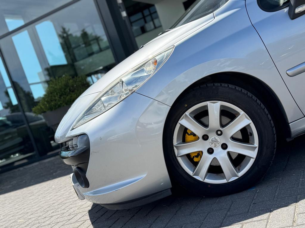 Peugeot 207 1.6-16v xs pack * airco > camera