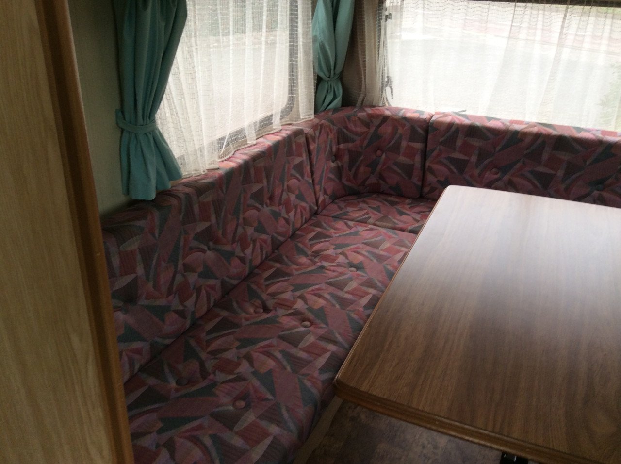 CARAVAN CHATEAU LE CAR 380