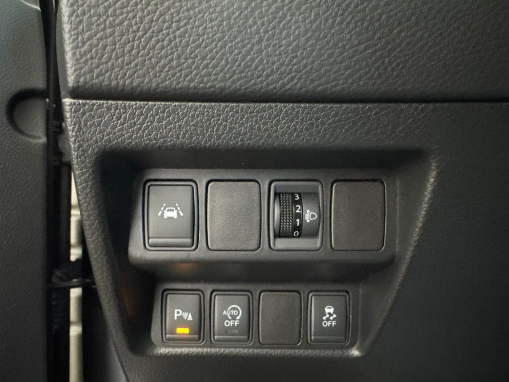 Nissan Qashqai 1.6 connect edition