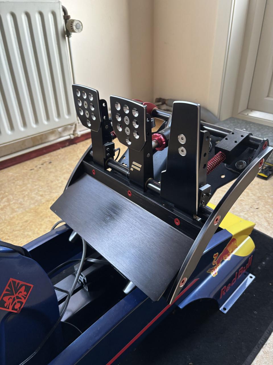 Simracing cockpit compleet Fanatec en Playseat F1