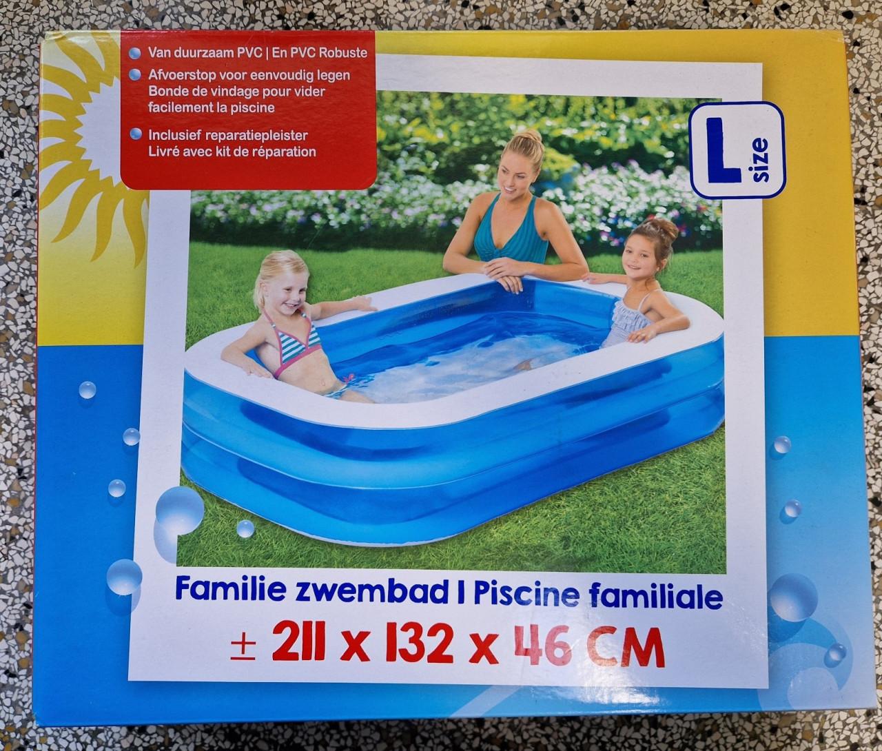 Opblaasbaar zwembad inclusief afdekzeil - nieuw in doos