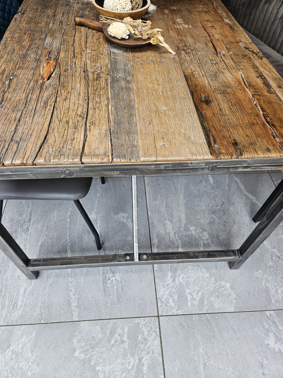 Zeer mooie robuuste industriële eetkamertafel