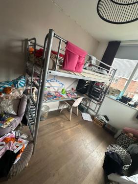 Hoogslaper met bureau