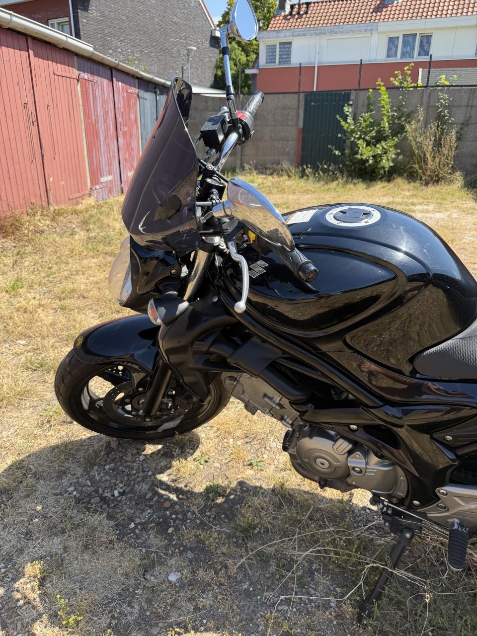 Originele Nederlandse Suzuki Gladius SFV650 ABS met slechts 34.136 km