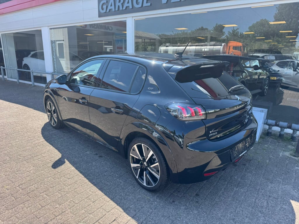 Peugeot 208 1.2 puretech gt black edition