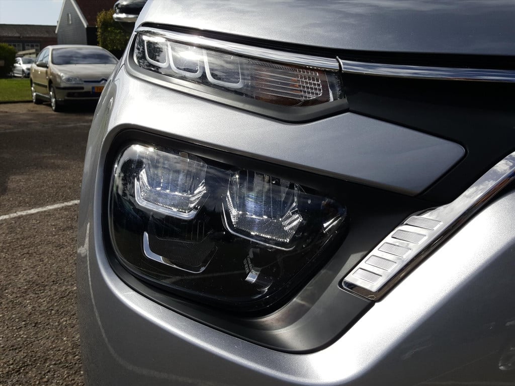 Citroen C3 1.2 puretech 83pk s&s plus navigatie | apple carplay & android a