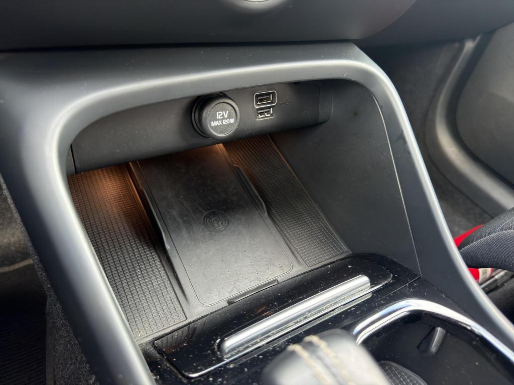 Volvo XC40 1.5 t4 recharge r-design h&k camera acc blis