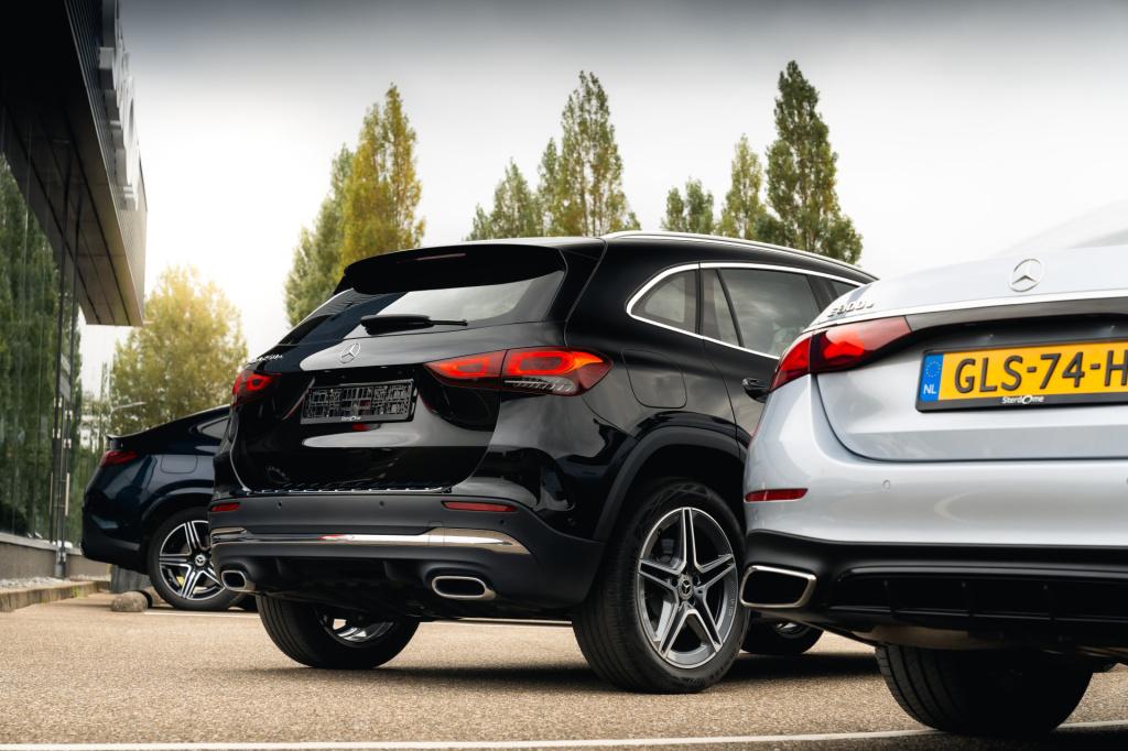 Mercedes-Benz Glc 250 4matic amg l luchtvering airmatic l camera l led high