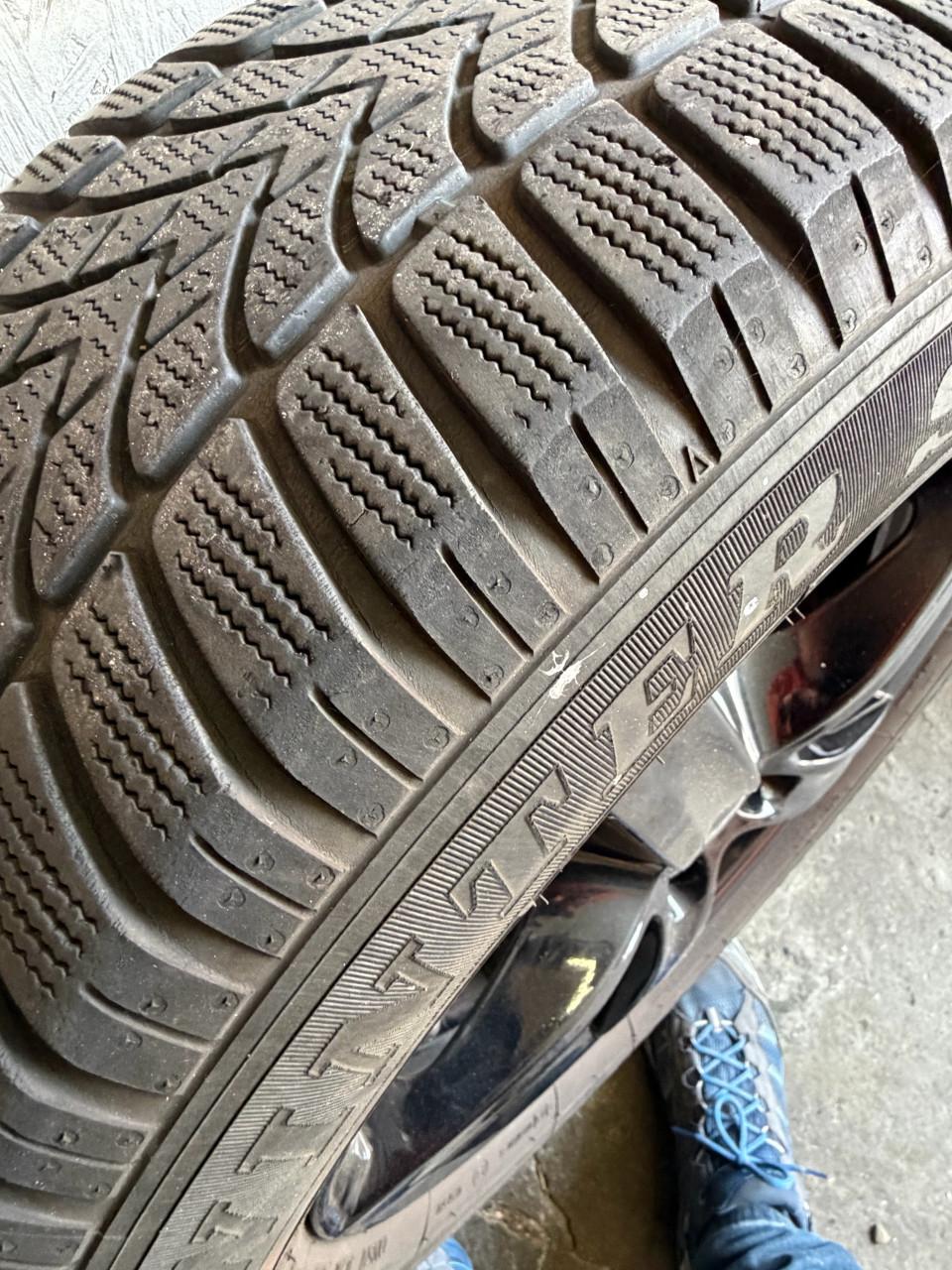 Autowielen met banden