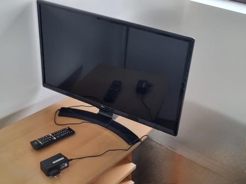 LG smart TV slaapkamer 28inch