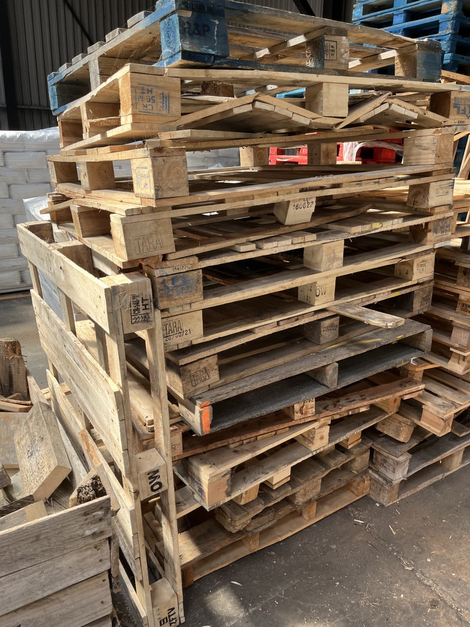 Gratis: kachelhout/stookhout