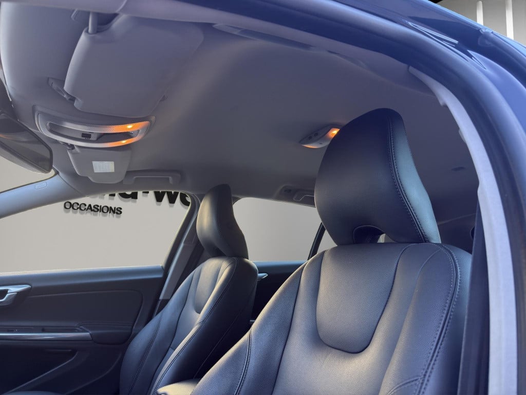 Volvo V60 2.4 d6 awd plug-in hybrid summum stoelverwarming
