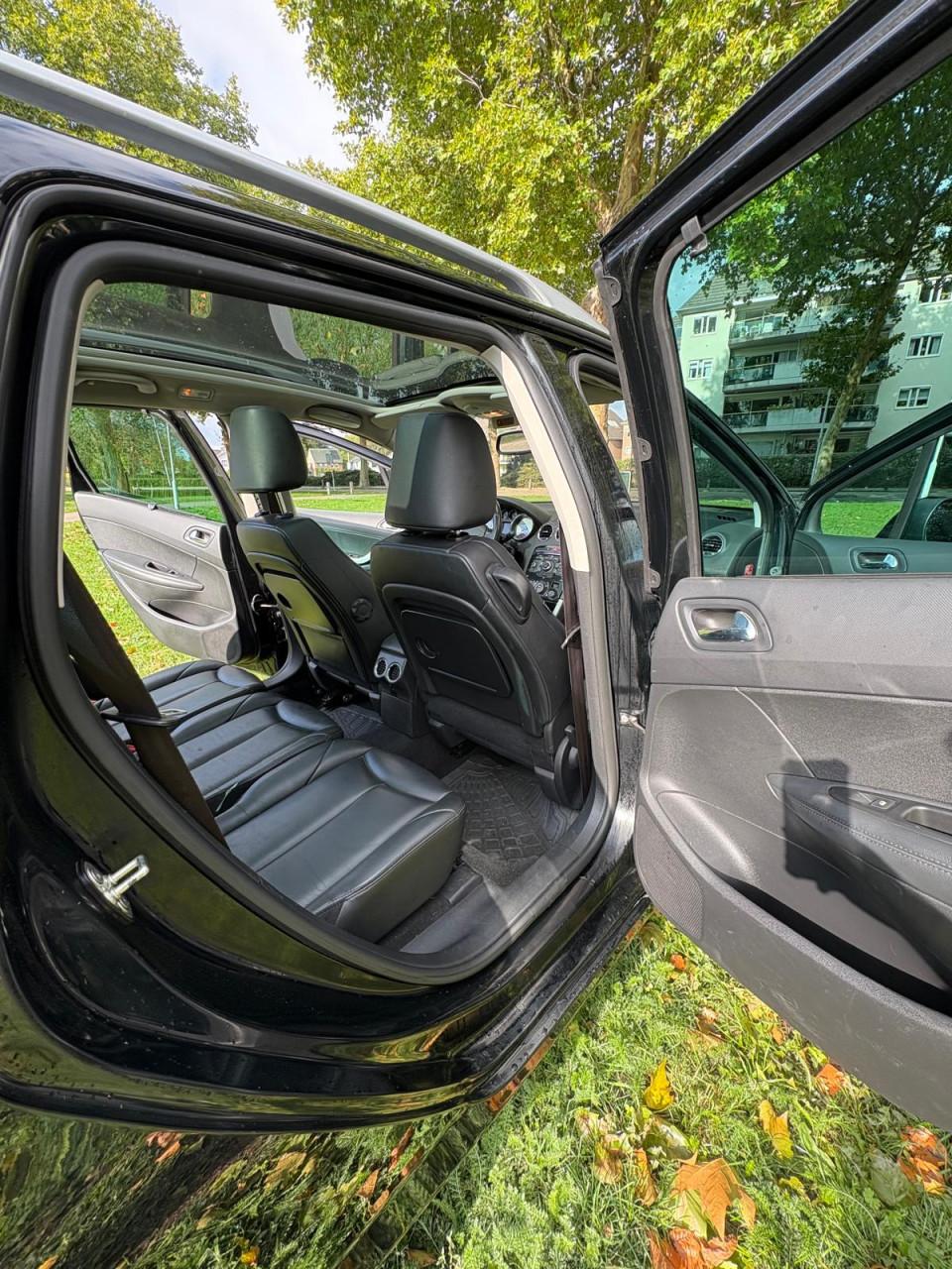 Peugeot 308 1.6THP SW 7 personen wagen Panoramadak