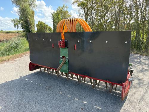 Maschio rotorkopeg met spit-zaai opbouw