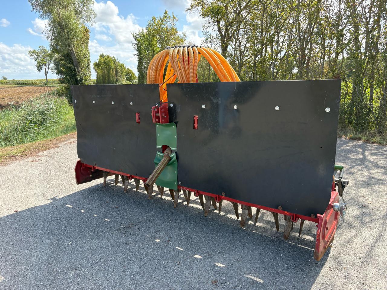 Maschio rotorkopeg met spit-zaai opbouw
