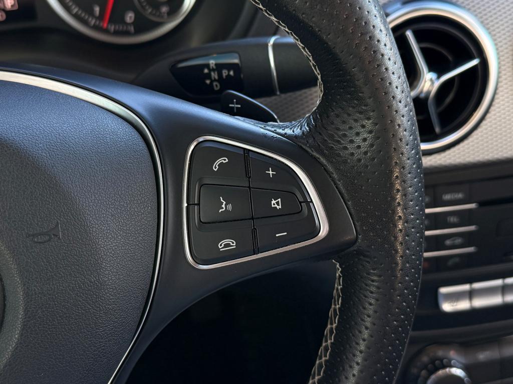 Mercedes-Benz B-Klasse b180 | navi | half leder | stoelverwarming | trekhaa