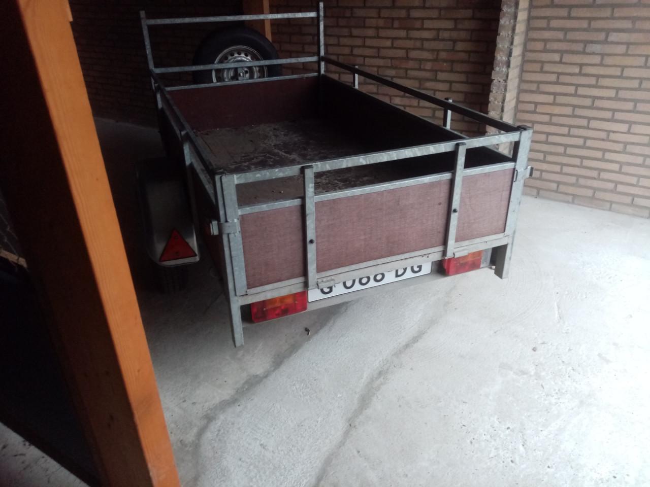 Te koop ongeremde aanhangwagen