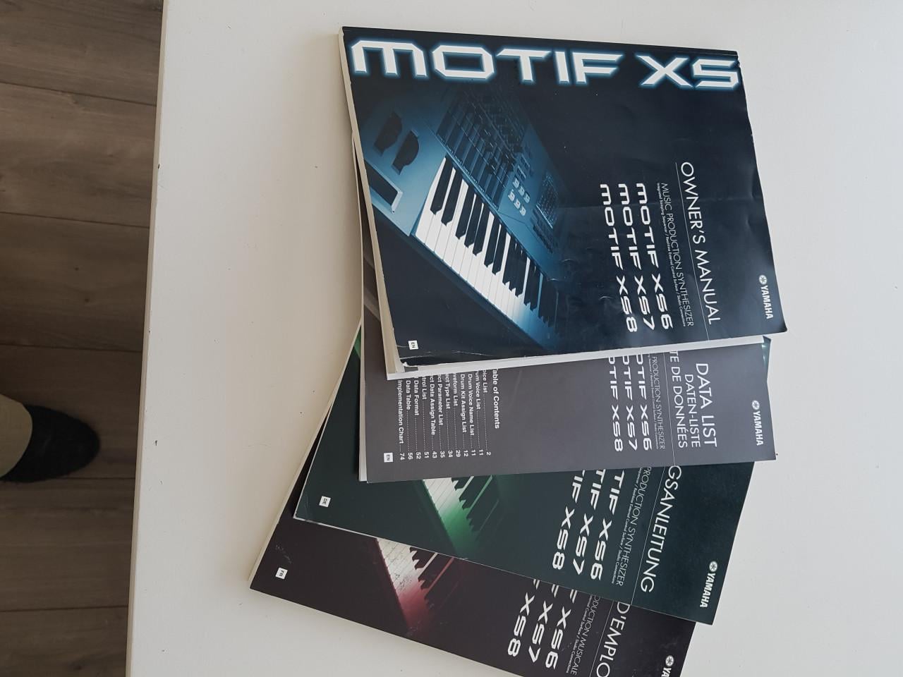 YAMAHA MOTIF XS6 ,met gigbag, met veel sample pakketten !!