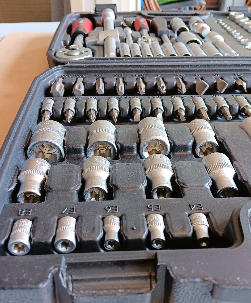Dopsleutelset 108 delen