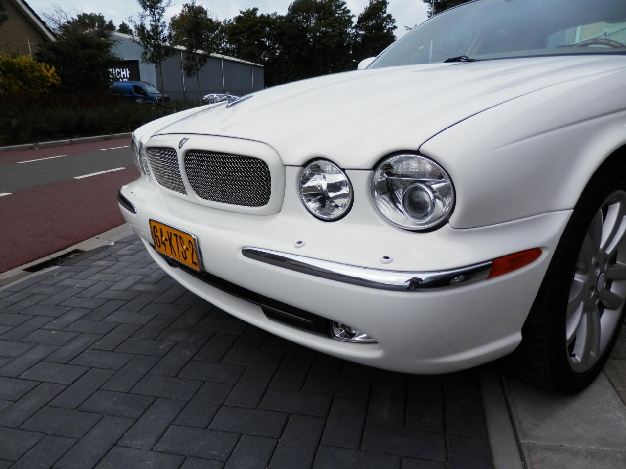 Auto Gaarant Biedt Aan: Jaguar XJR 4.2 S/C